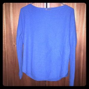 Vince 100% cashmere sweater size medium